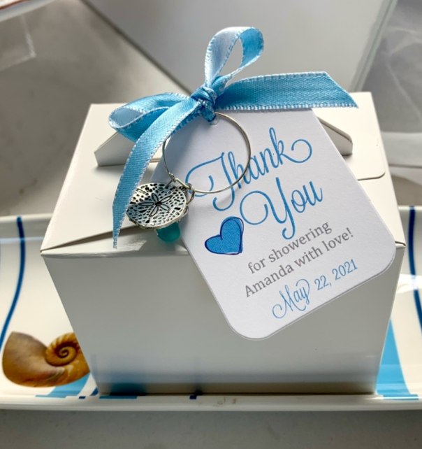 Beach-themed thank you cookie