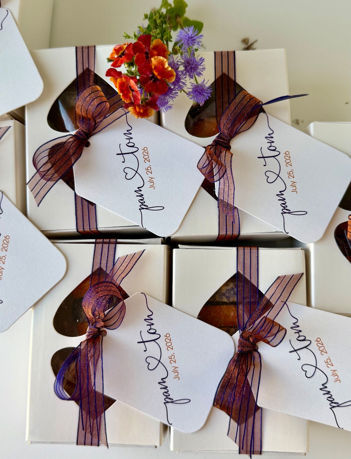 Custom LI wedding favors